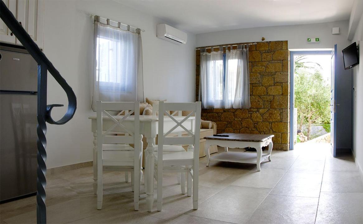 Golden Villas Stoúpa エクステリア 写真